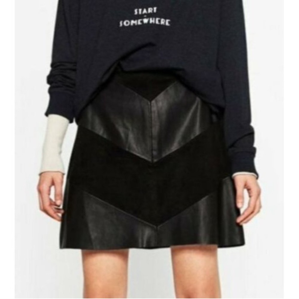 ZARA BASICS Contrasting Mini Faux Leather Skirt XS✨